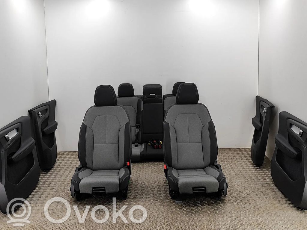 Volvo XC40 Tapicerka / Komplet 