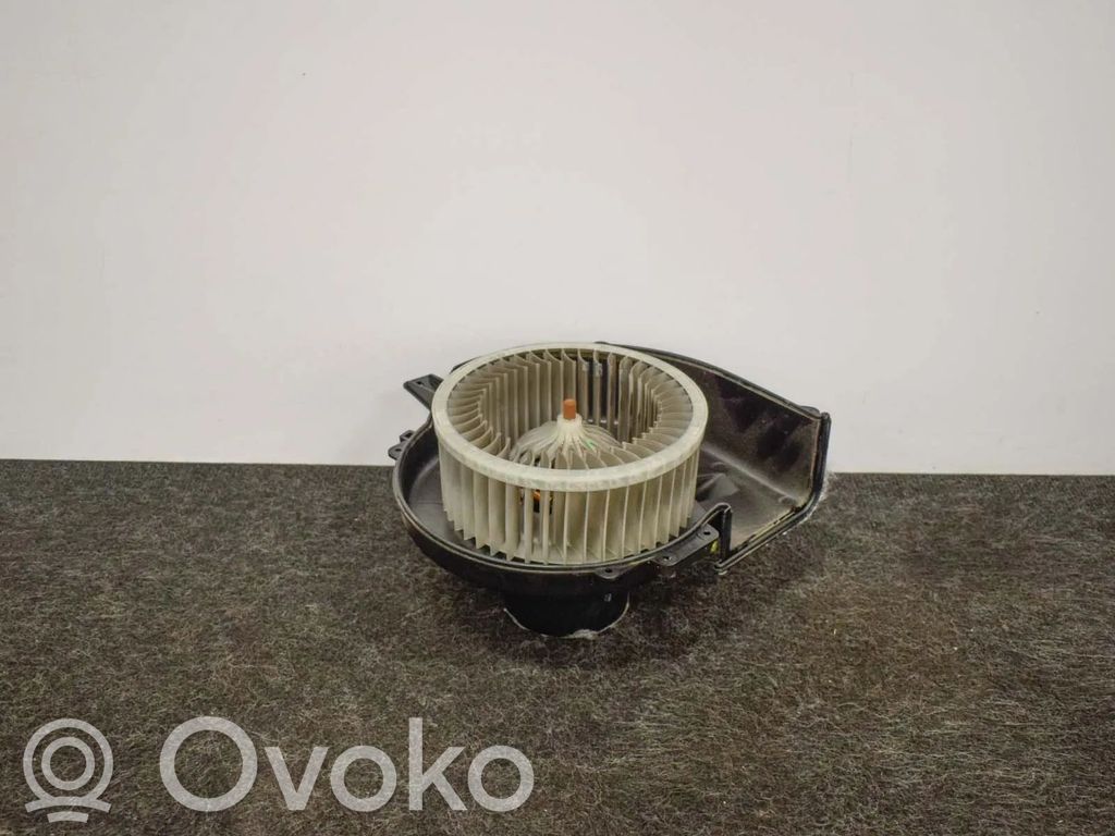 Skoda Rapid (NH) Heizungslüfter 
