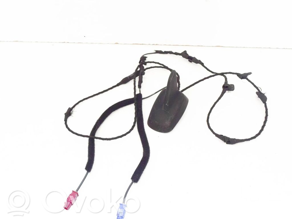 Antena aérea GPS   8T0035503E