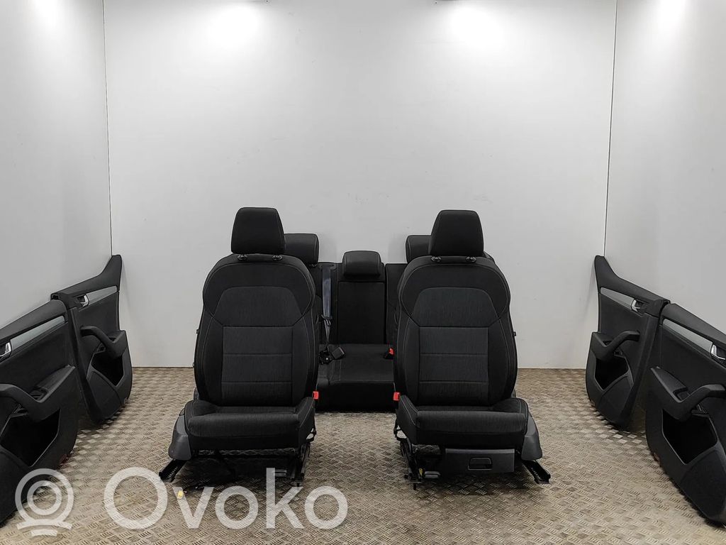 Skoda Superb B8 (3V) Tapicerka / Komplet 