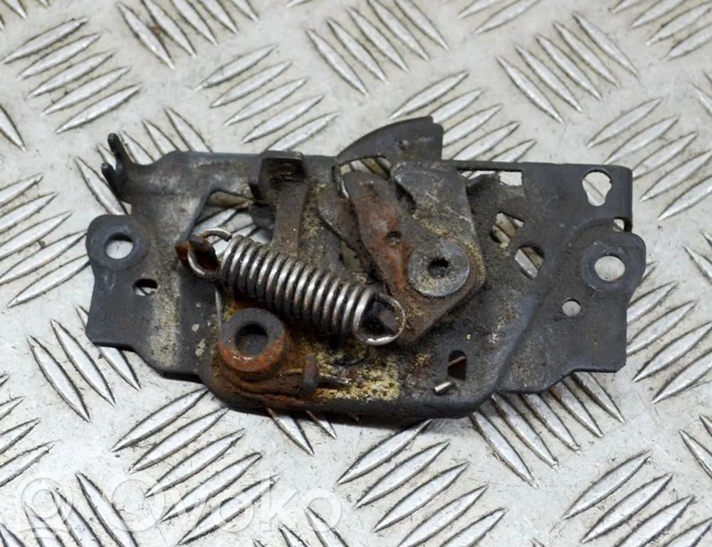 Engine bonnet/hood lock/latch loop/hook