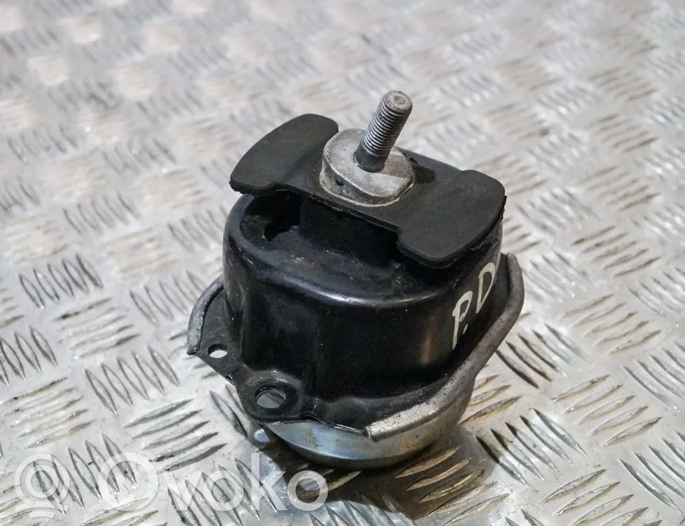 BMW X5M F85 Dzinēja spilvens 
