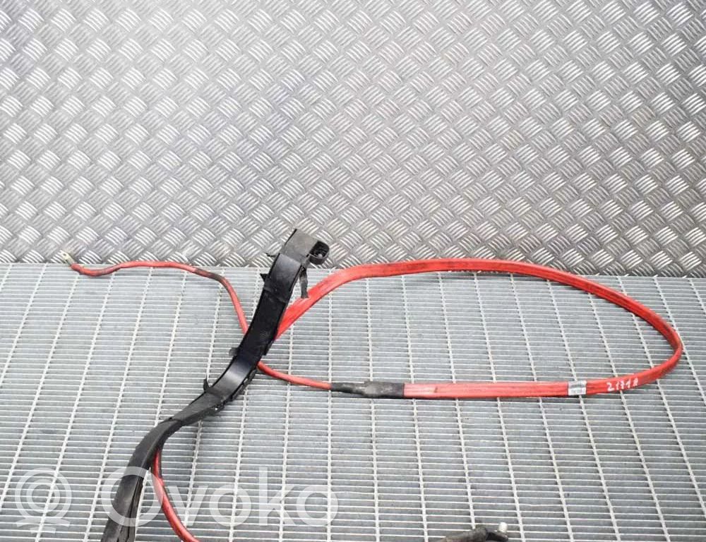 Positive cable (battery)