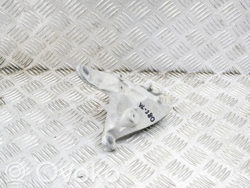 Audi Q7 4M Gearbox mounting bracket 