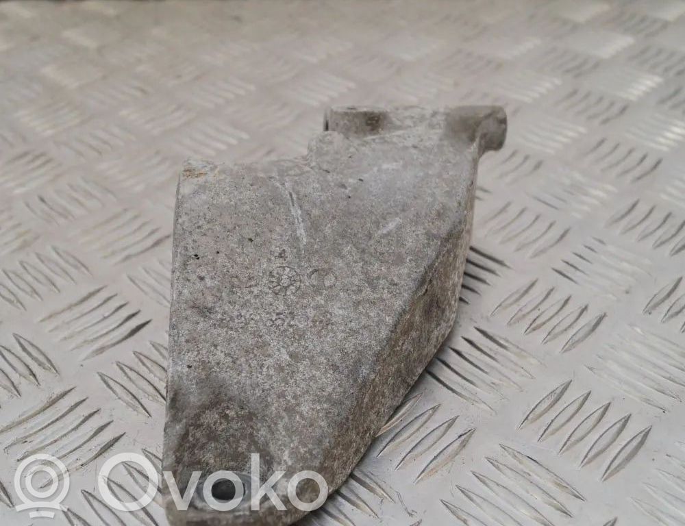 Chevrolet Kalos Other engine bay part 