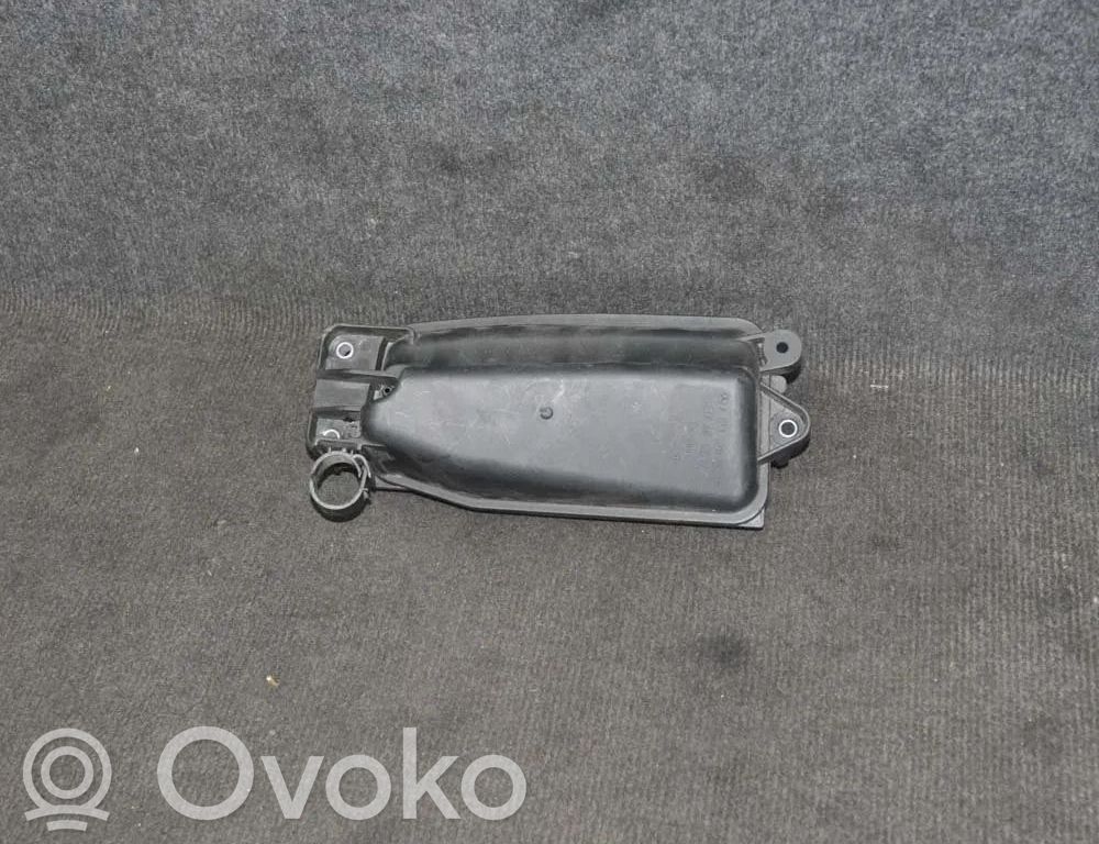 Mercedes-Benz E W212 Alte piese compartiment motor 
