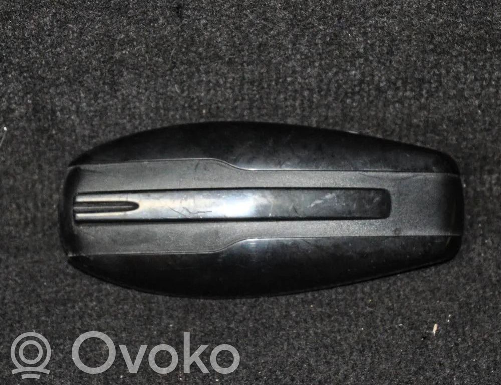 Land Rover Range Rover Evoque L538 GPS-pystyantenni