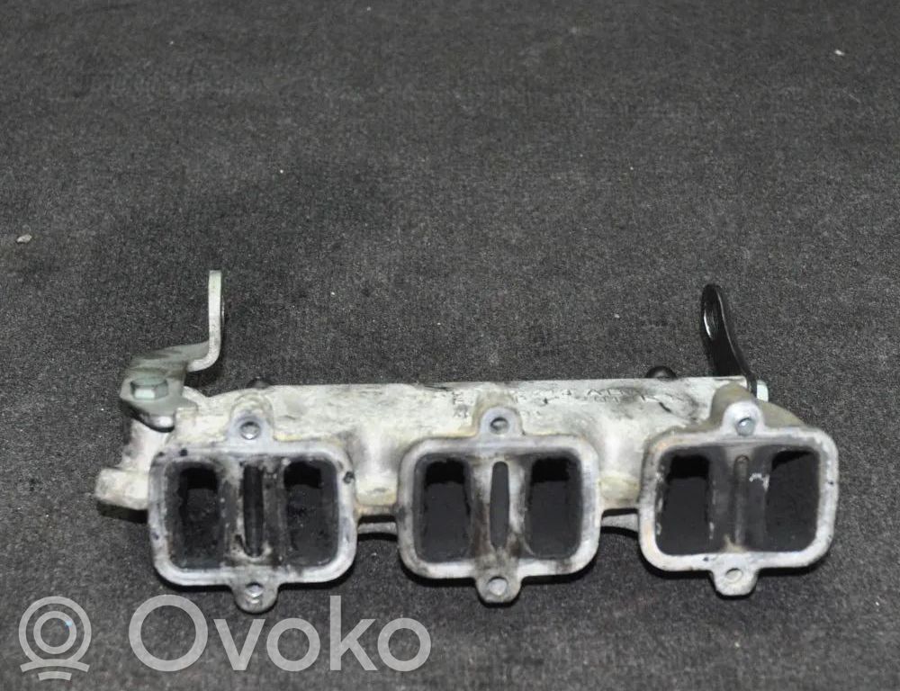 Audi A4 S4 B7 8E 8H Ieplūdes kolektors 
