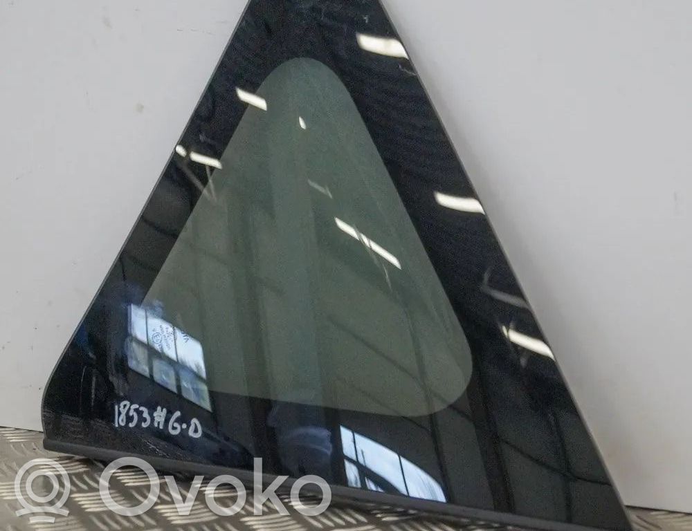 Szyba karoseryjna tylna   E643R007981