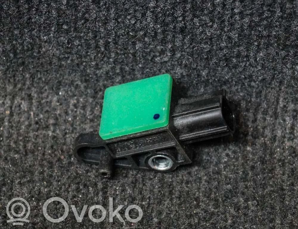 Volkswagen Tiguan Senzor impact/declanșare airbag 