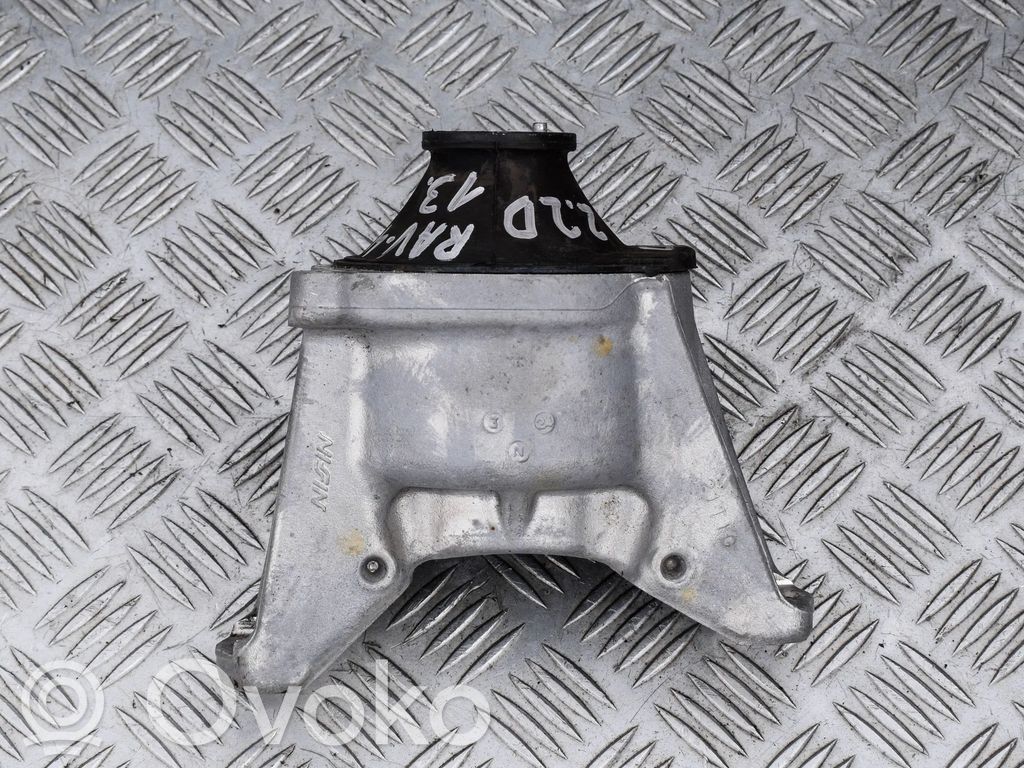Toyota RAV 4 (XA40) Engine mount bracket 