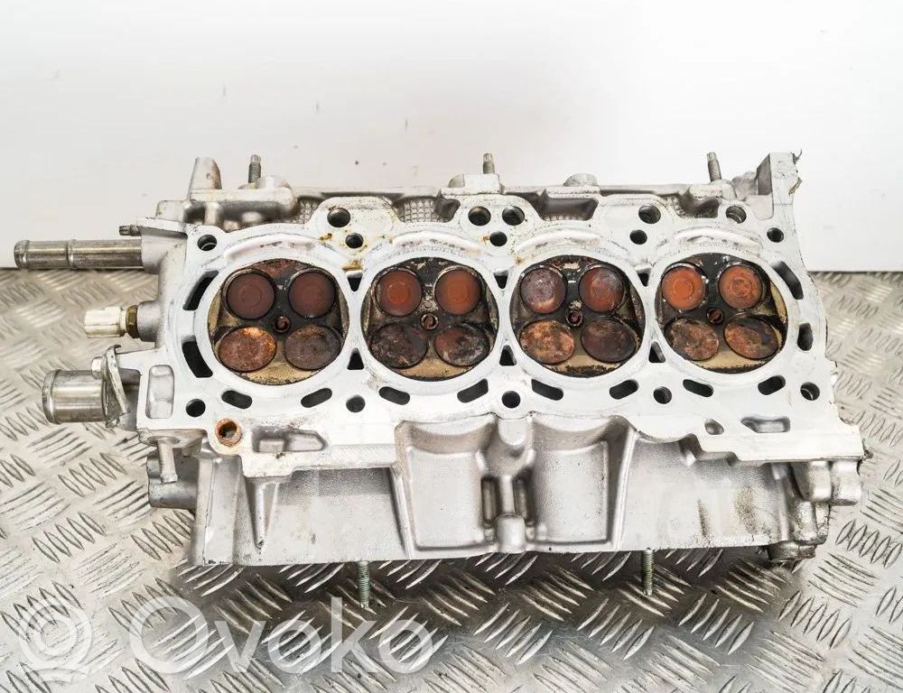Toyota Avensis T270 Chiulasă motor
