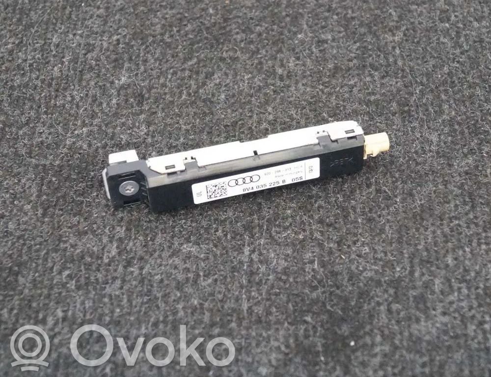 Audi A3 S3 8V Pystyantennivahvistin 