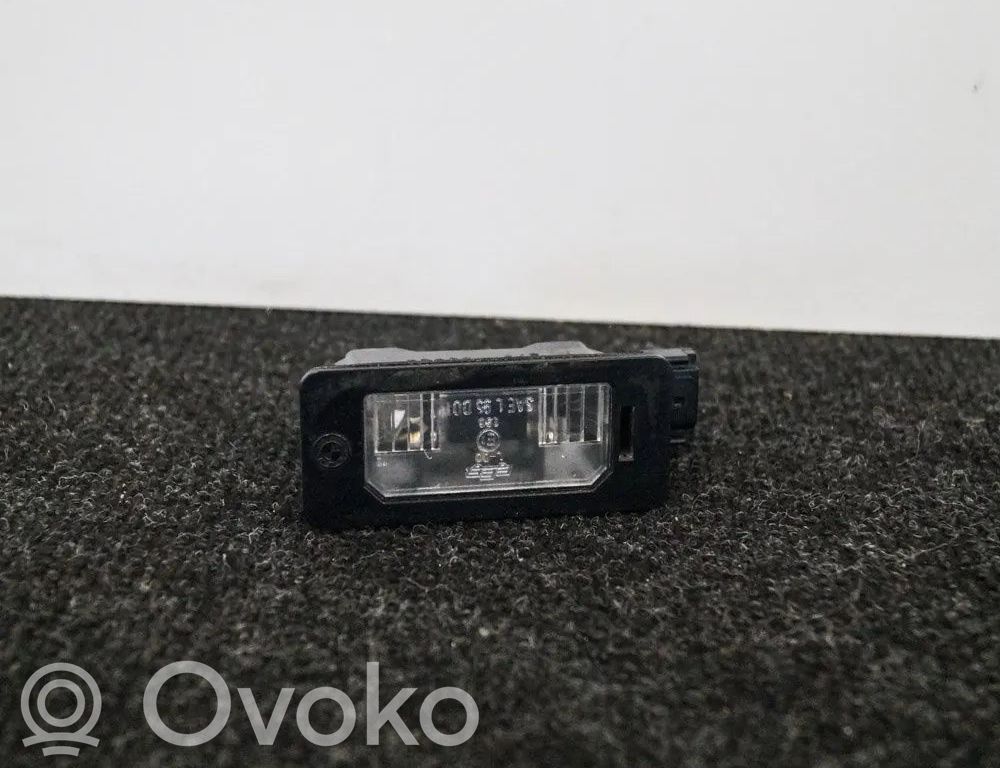 Number plate light   7165646
