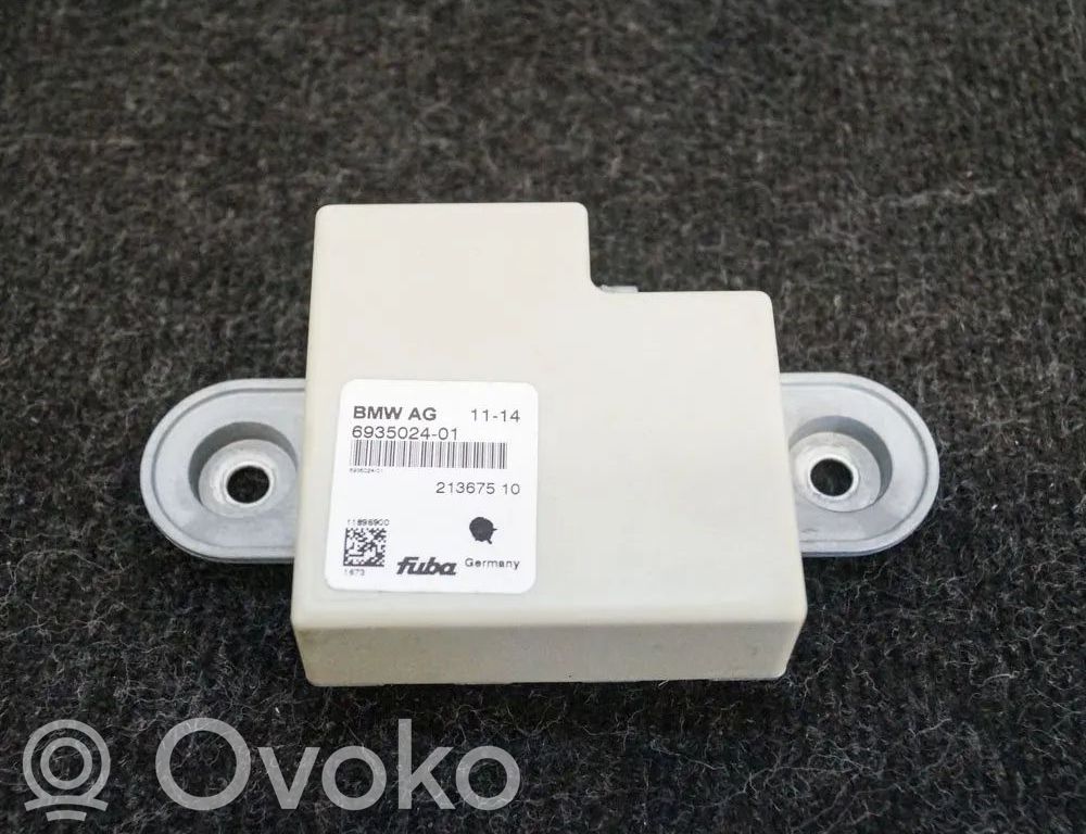BMW X3 F25 Amplificatore antenna 