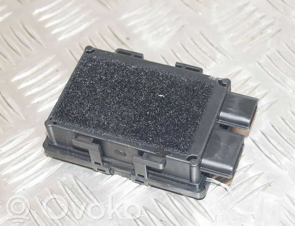 Audi A4 S4 B9 8W Other devices 