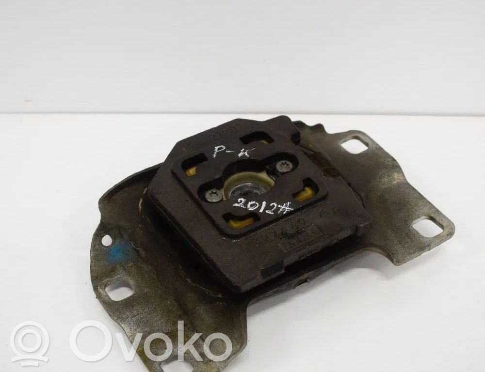 Ford Focus Dzinēja spilvens 