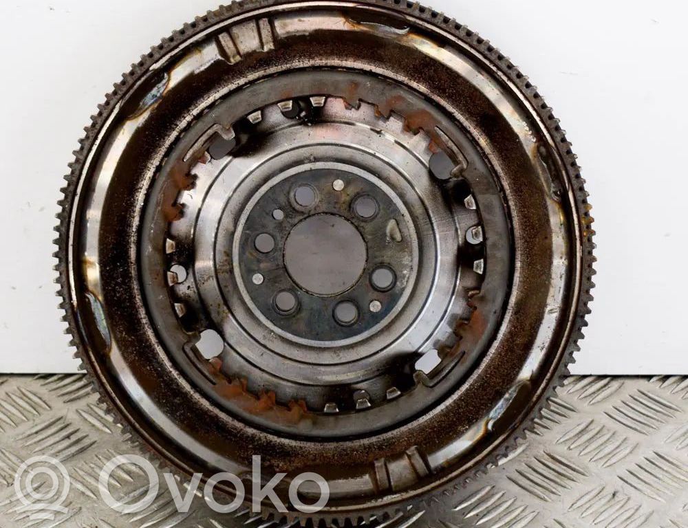Koło zamachowe   03C105266G