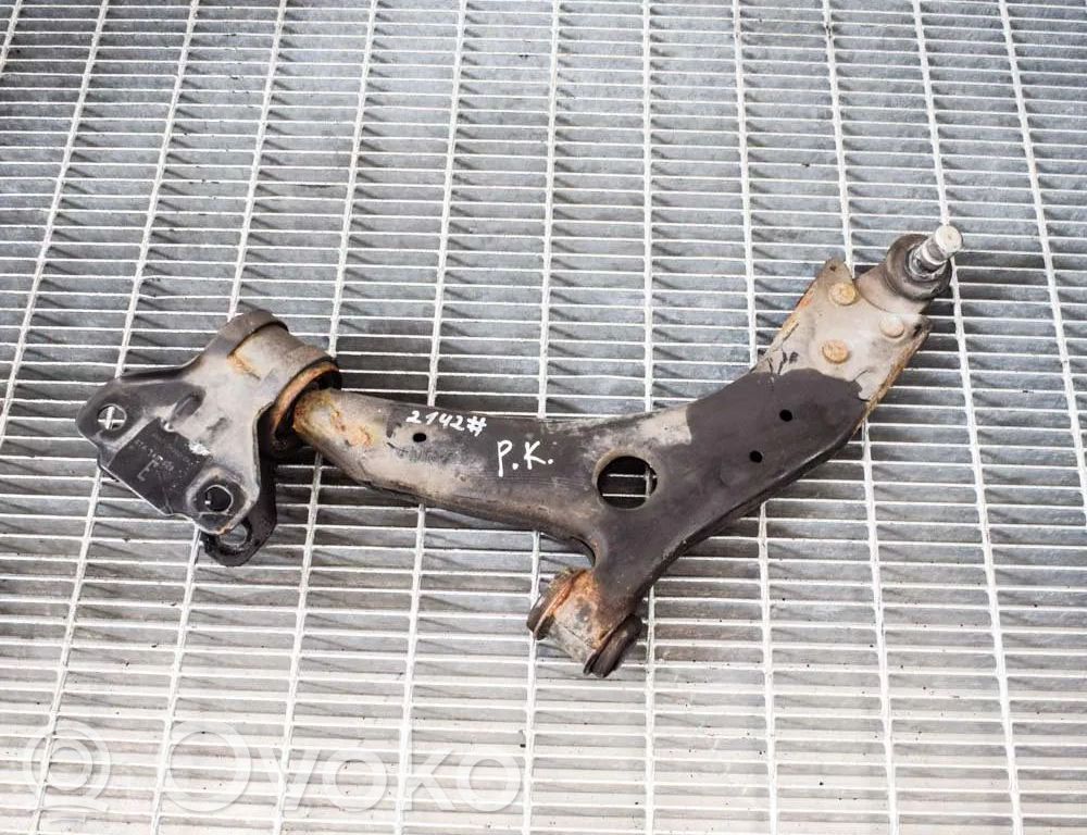Volvo V40 Braccio di controllo sospensione anteriore inferiore/braccio oscillante 