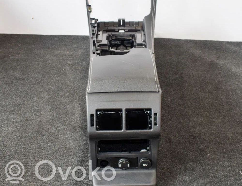 Consola central   HK83045B49AB