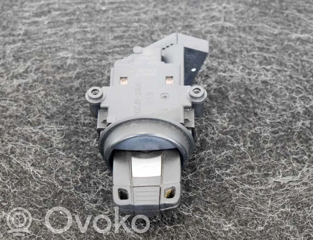 Užvedimo spynelė   6954722