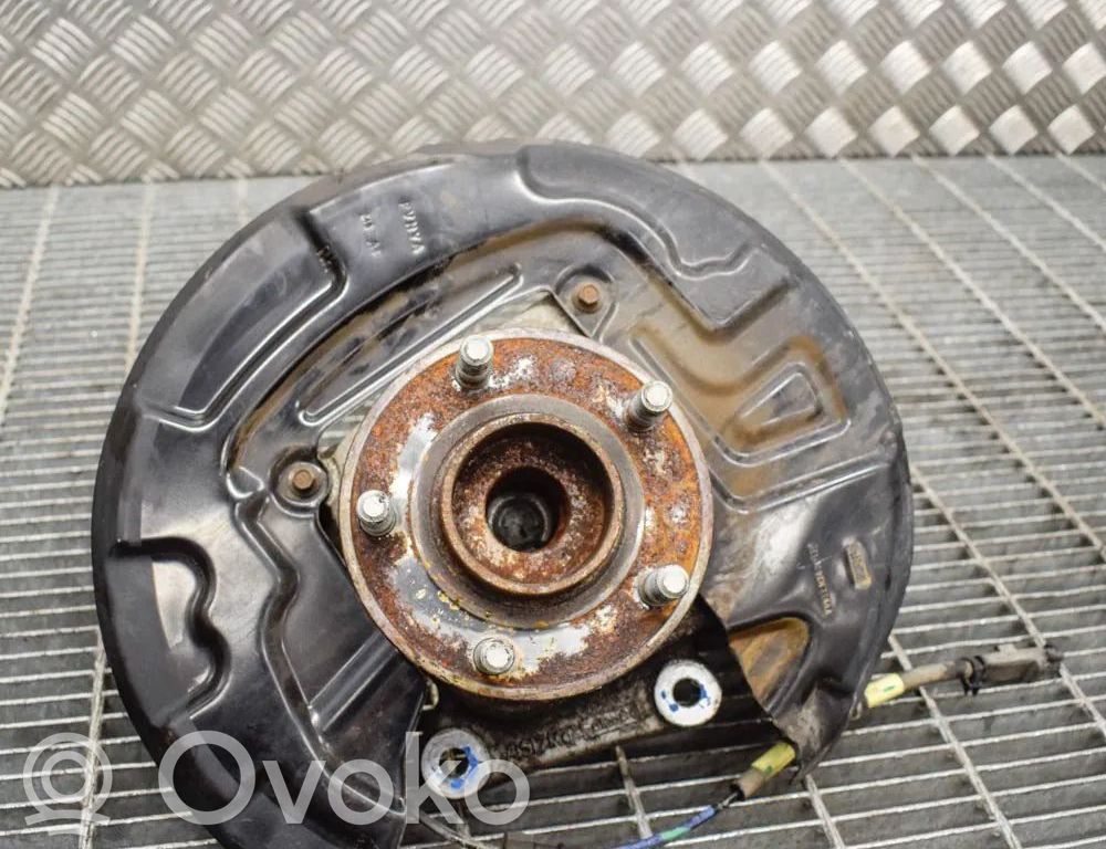 Ford Mondeo MK IV Cubo de rueda trasera 
