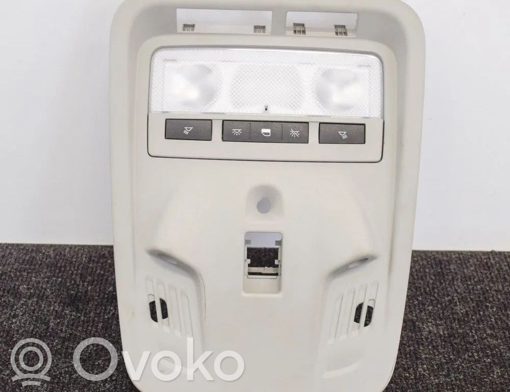 Opel Astra K Luz del asiento delantero 