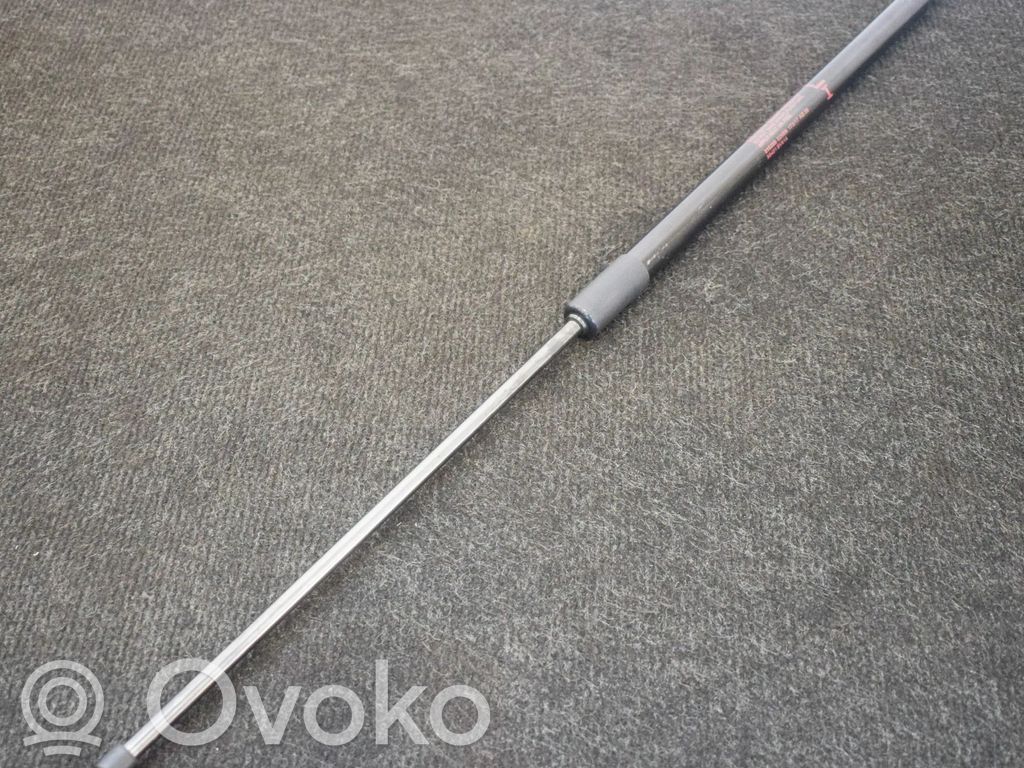 Amortyzator klapy tylnej bagażnika   90451BV91A