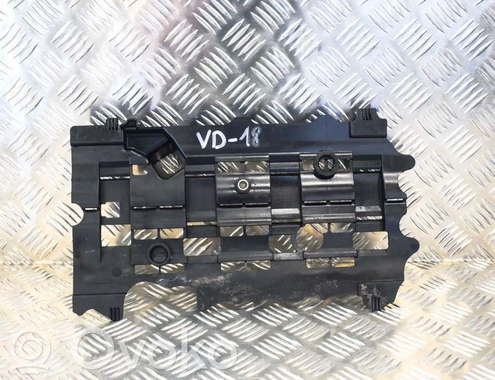 Volvo V70 Otros repuestos del compartimento del motor 