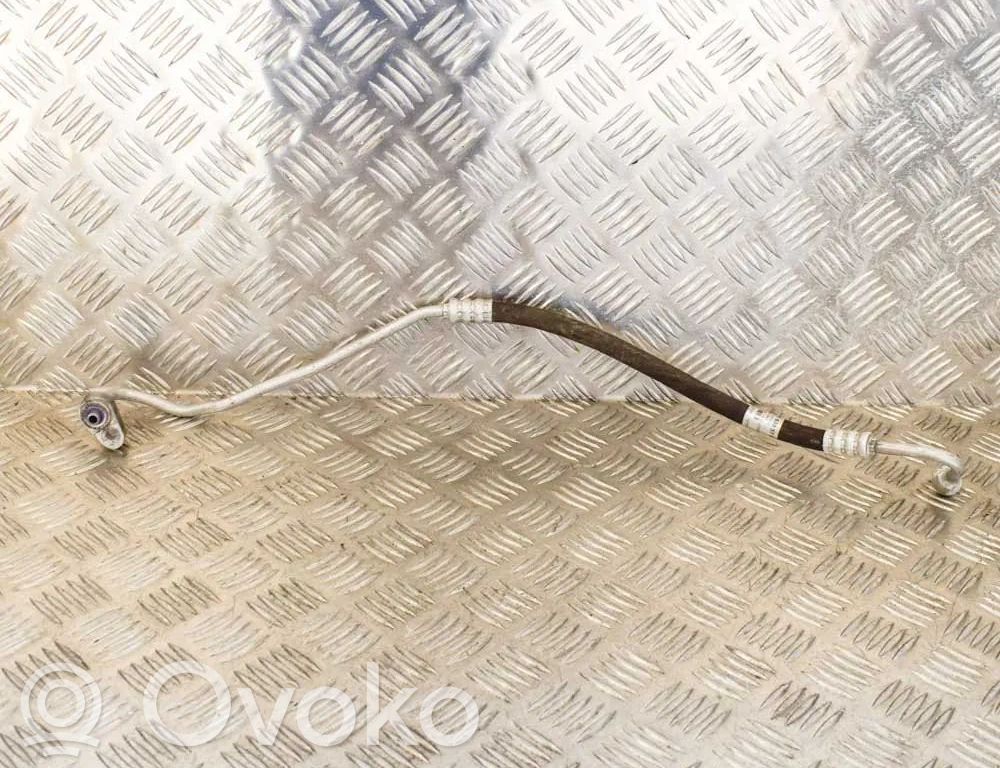 Mercedes-Benz C W205 Ilmastointilaitteen putki (A/C)