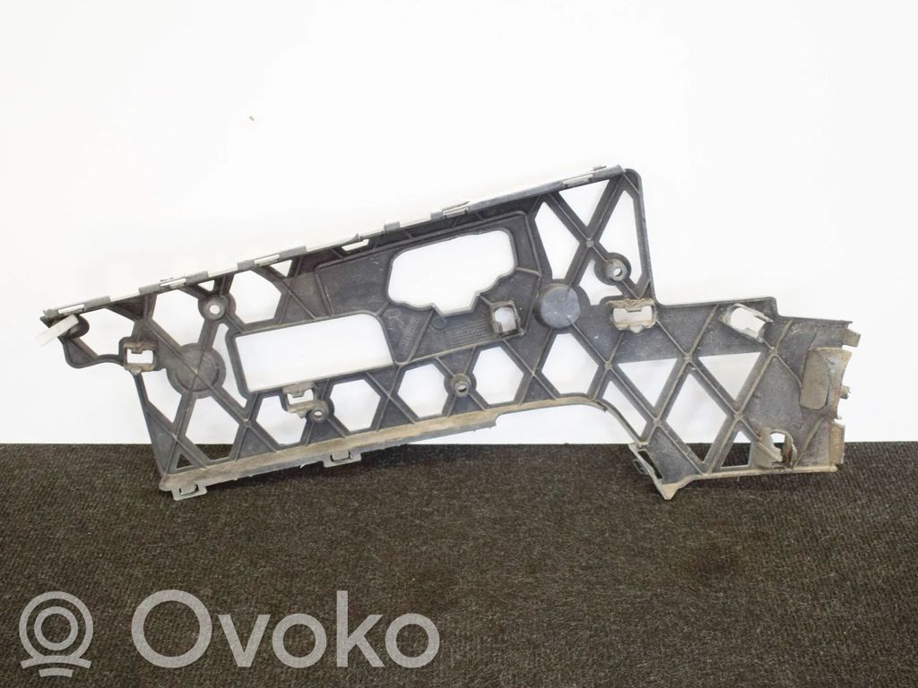 Volkswagen PASSAT B7 Front bumper mounting bracket 