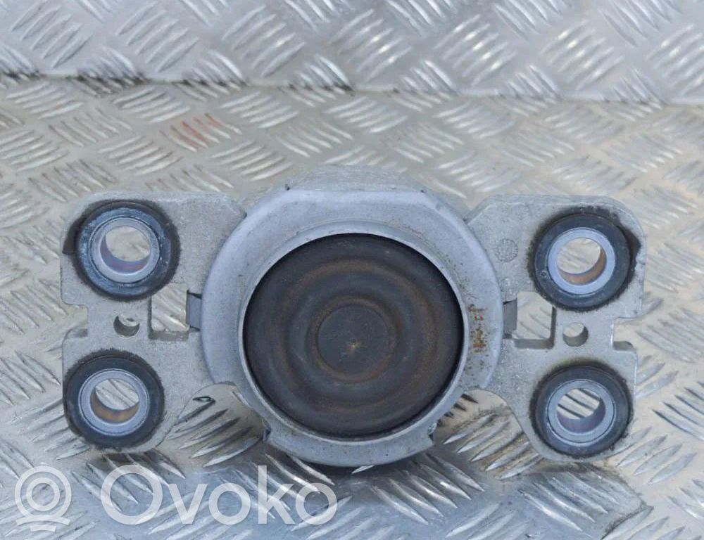 Volvo S60 Suport tampon motor 