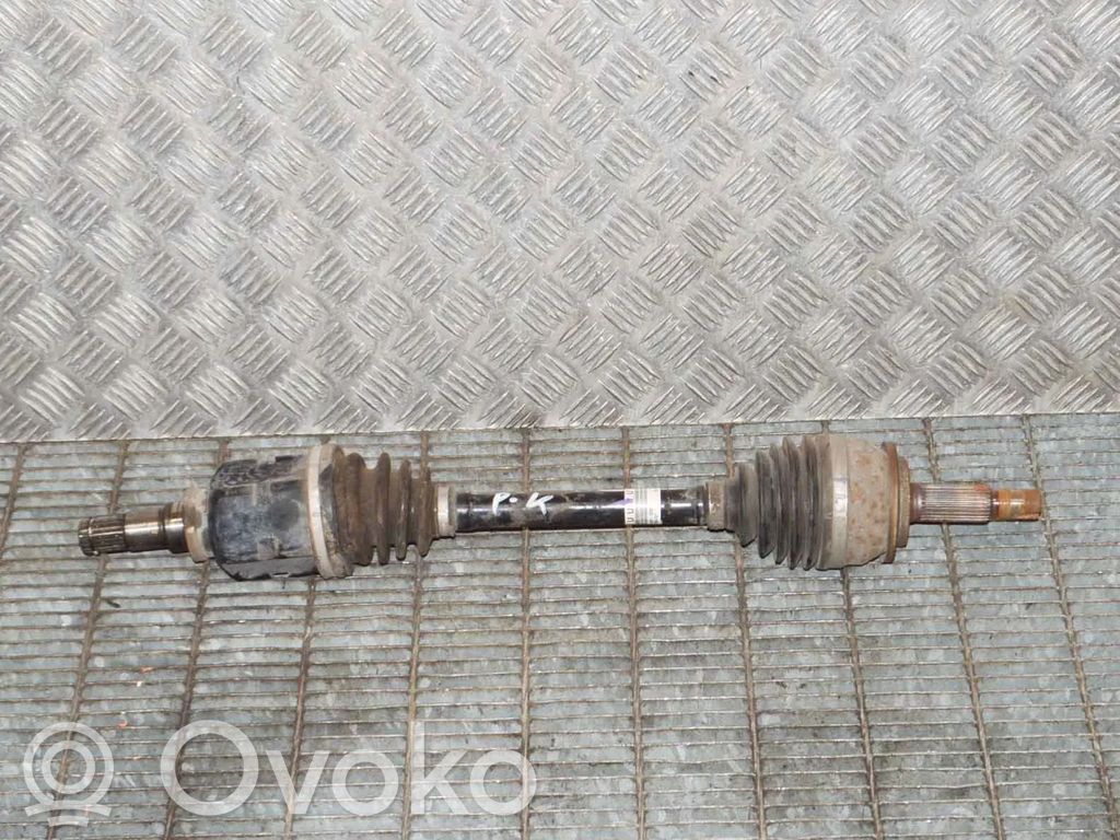 Toyota Auris E180 Priekšējā pusass 