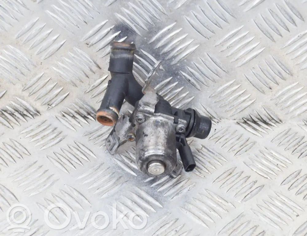Mercedes-Benz E W212 Pompa cyrkulacji / obiegu wody 