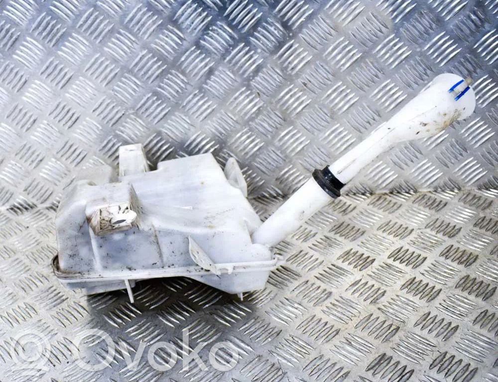 Ford Focus Langų skysčio bakelis 