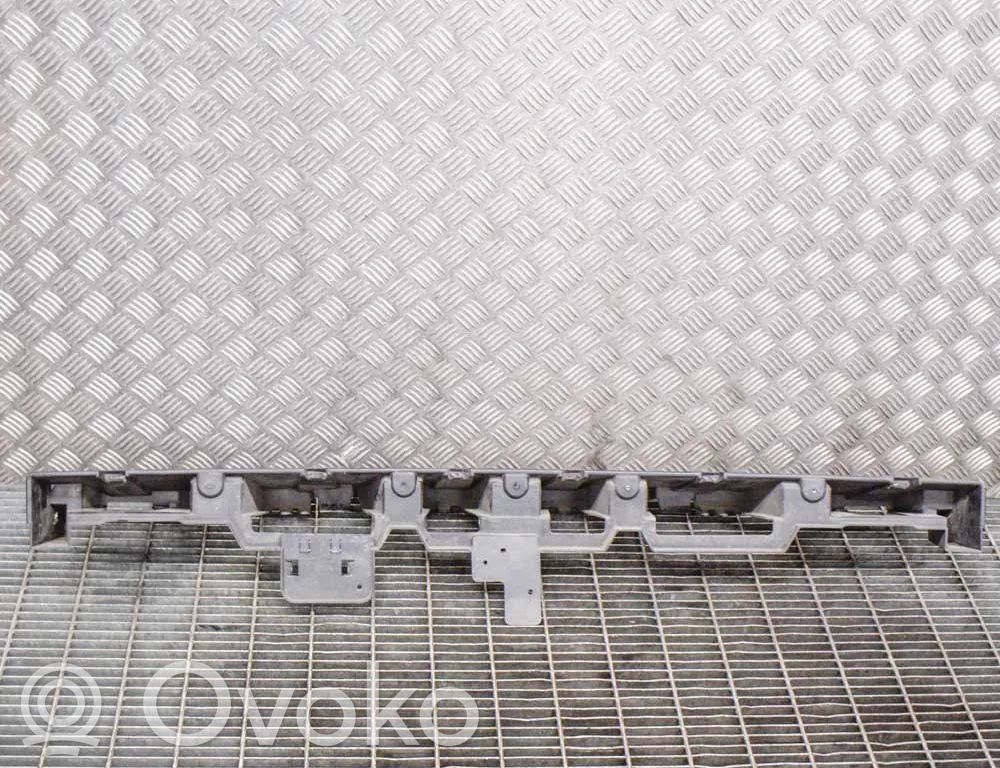 Ford Kuga II Soporte de montaje del parachoques trasero 