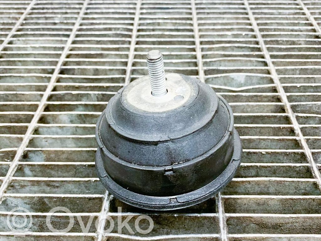 BMW 3 E46 Engine mount bracket 