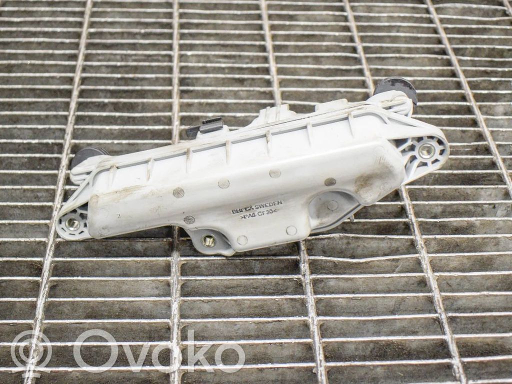 Volvo XC40 Muu moottoritilan osa 
