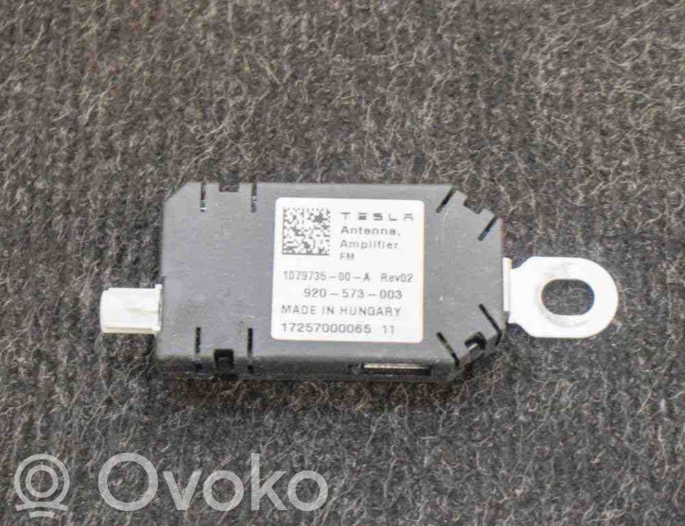 Antenos stiprintuvas   920573003,107973500A