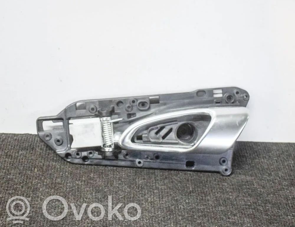 Klamka wewnętrzna drzwi tylnych   7P5837019,7P5837019