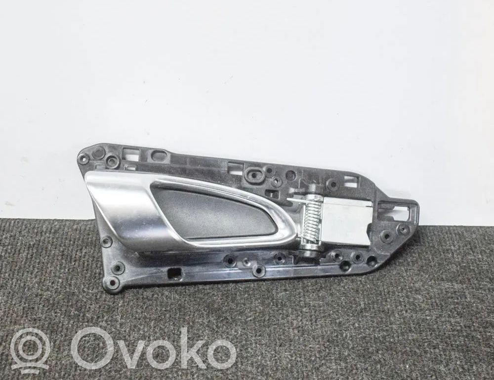 Porsche Cayenne (92A) Maniglia interna per portiera posteriore 