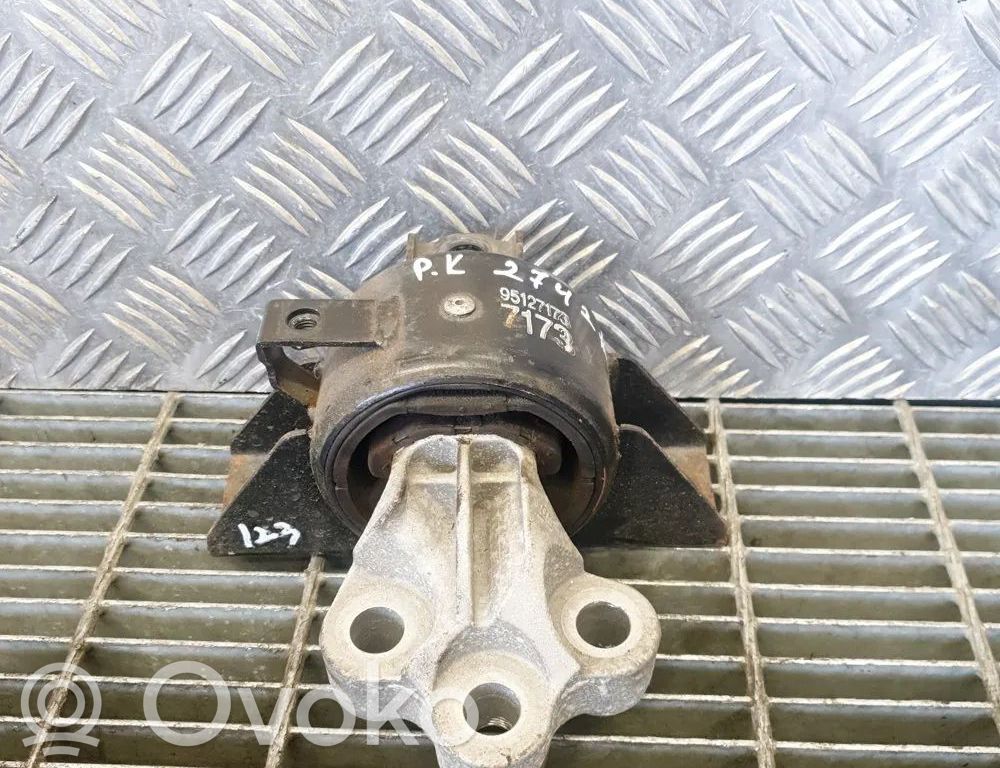Opel Mokka Engine mount bracket 