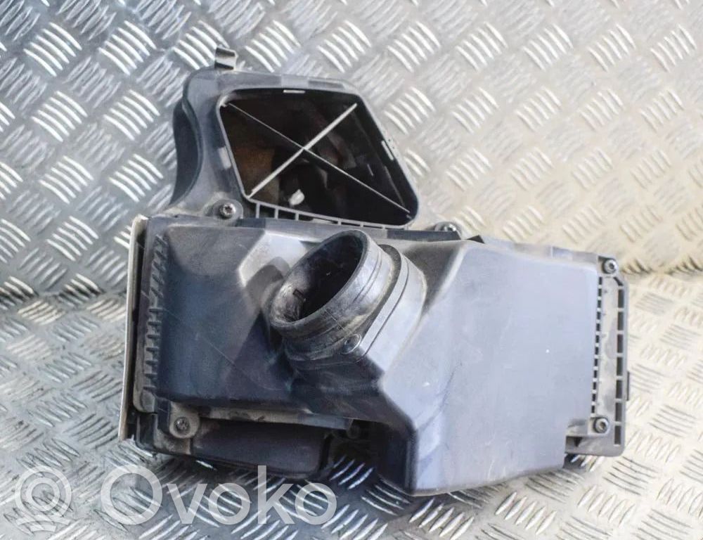 Audi A4 S4 B8 8K Luftfilterkasten 