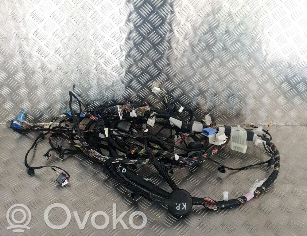 Tesla Model 3 Muu johtosarja 