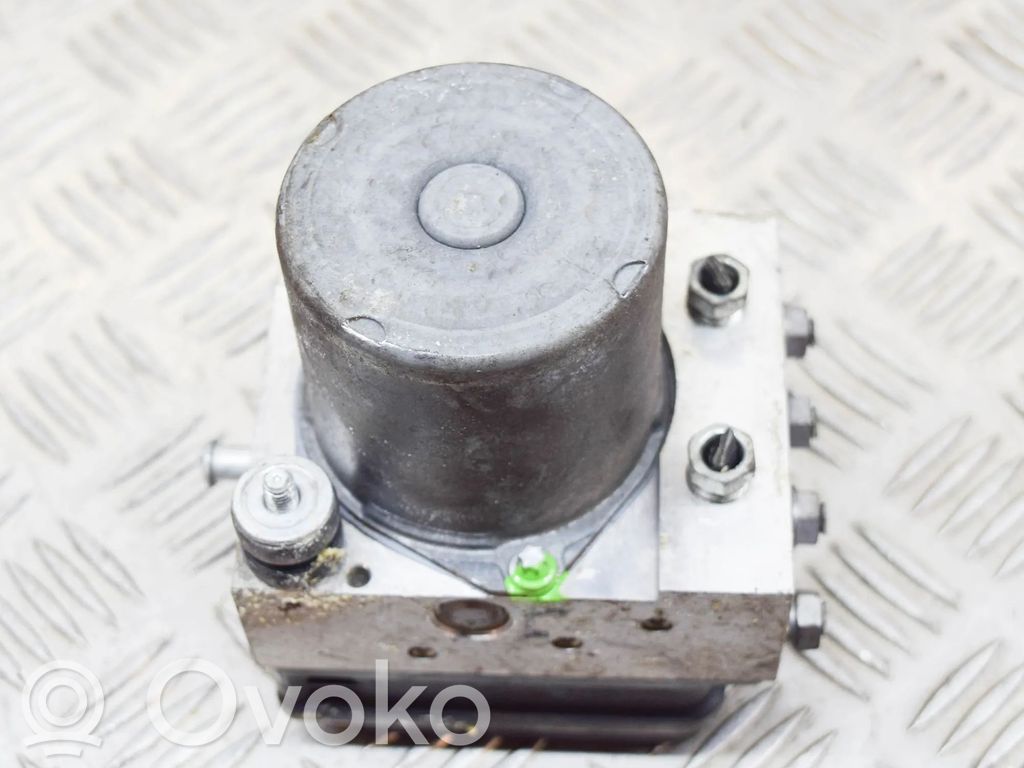 Nissan Note (E11) ABS-pumppu 