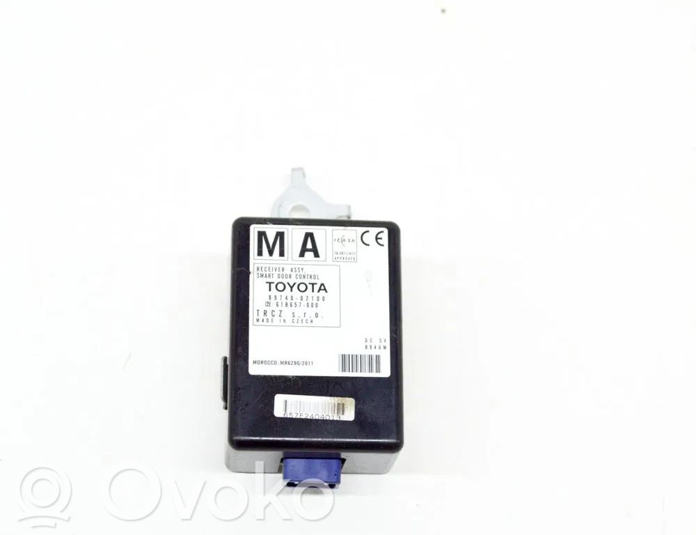 Toyota Auris E180 Door central lock control unit/module 