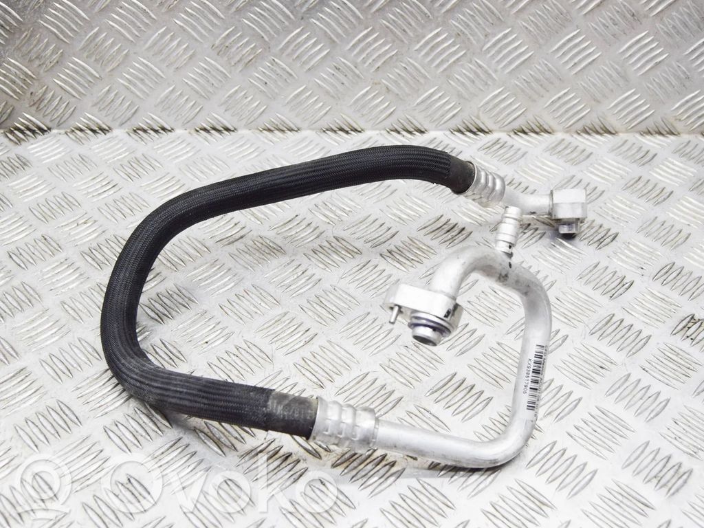 BMW X4 G02 Ilmastointilaitteen putki (A/C) 