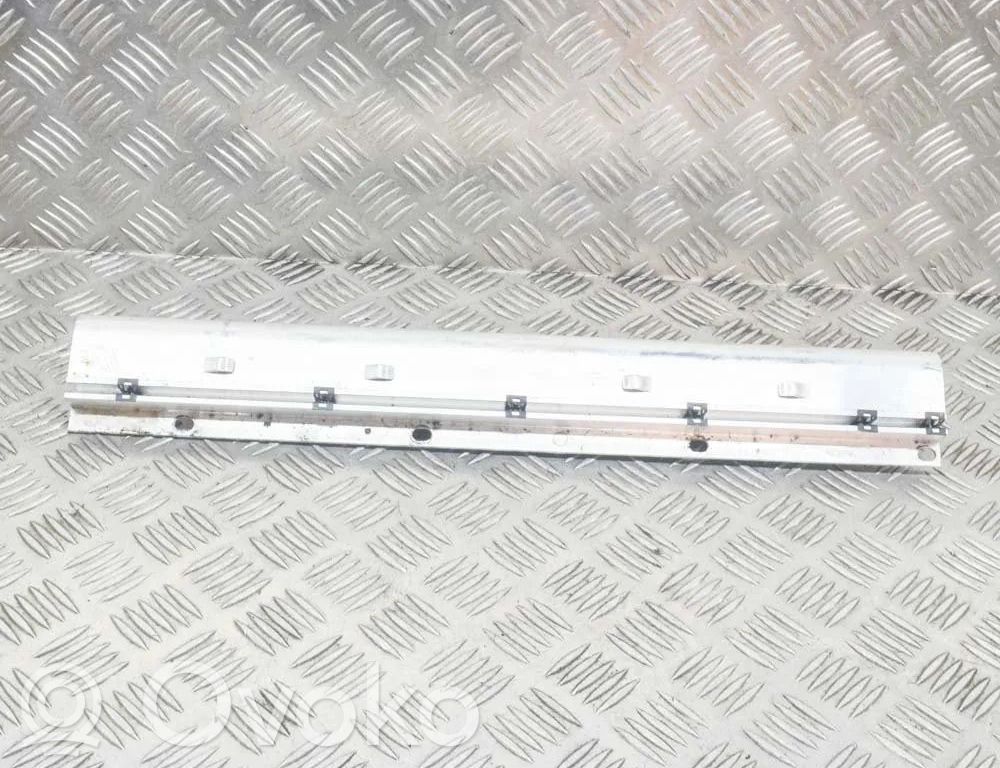 Lexus RX 330 - 350 - 400H Verkleidung Schwellereinfassung 