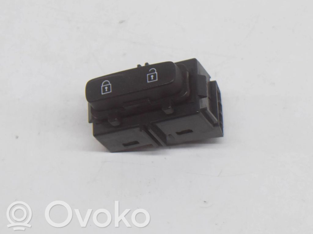 Central locking switch button   31343100