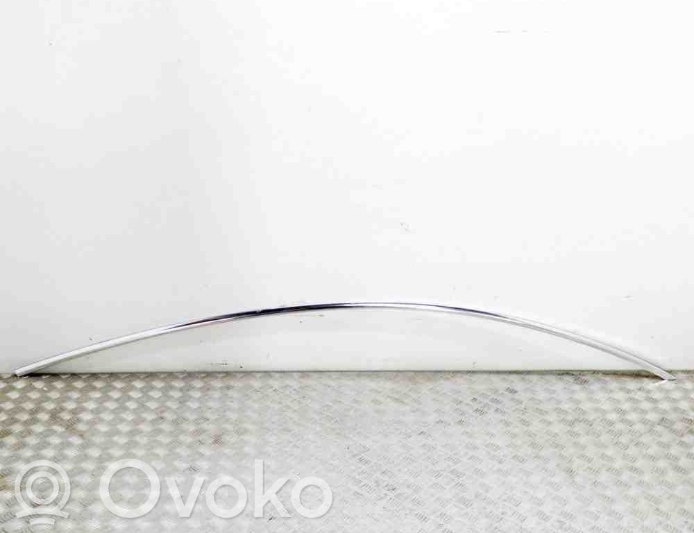 Katon muotolistan suoja   108352000C